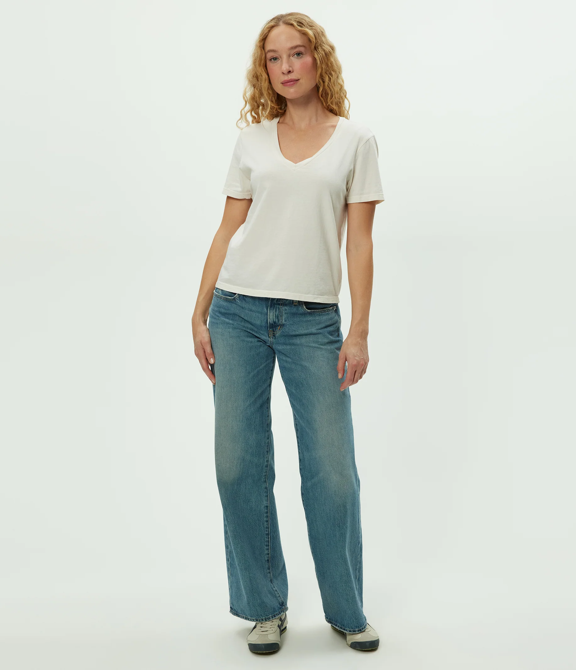 Daria V-Neck Tee - Image 17