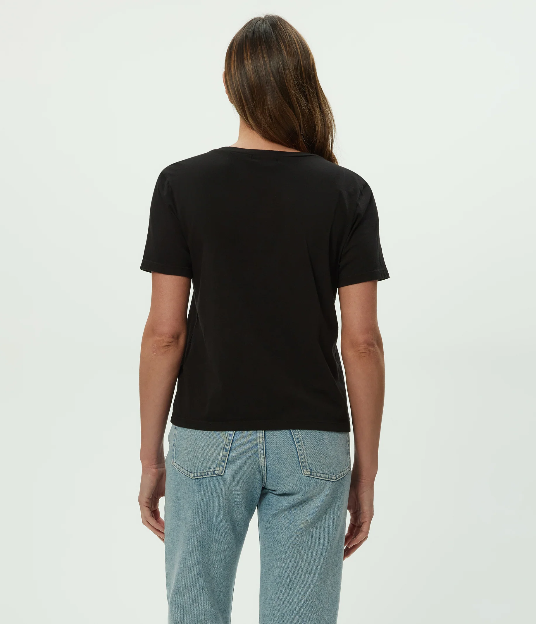 Daria V-Neck Tee - Image 23