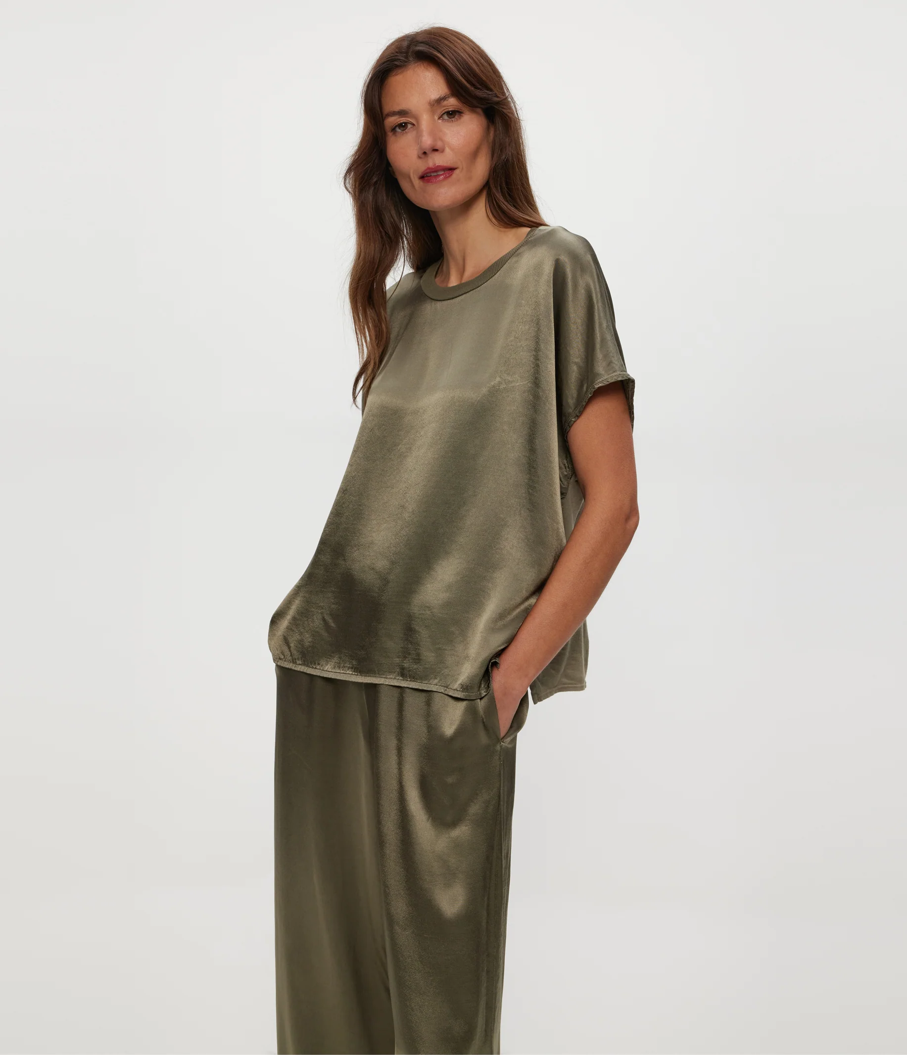 Flow Satin Tee - Image 30