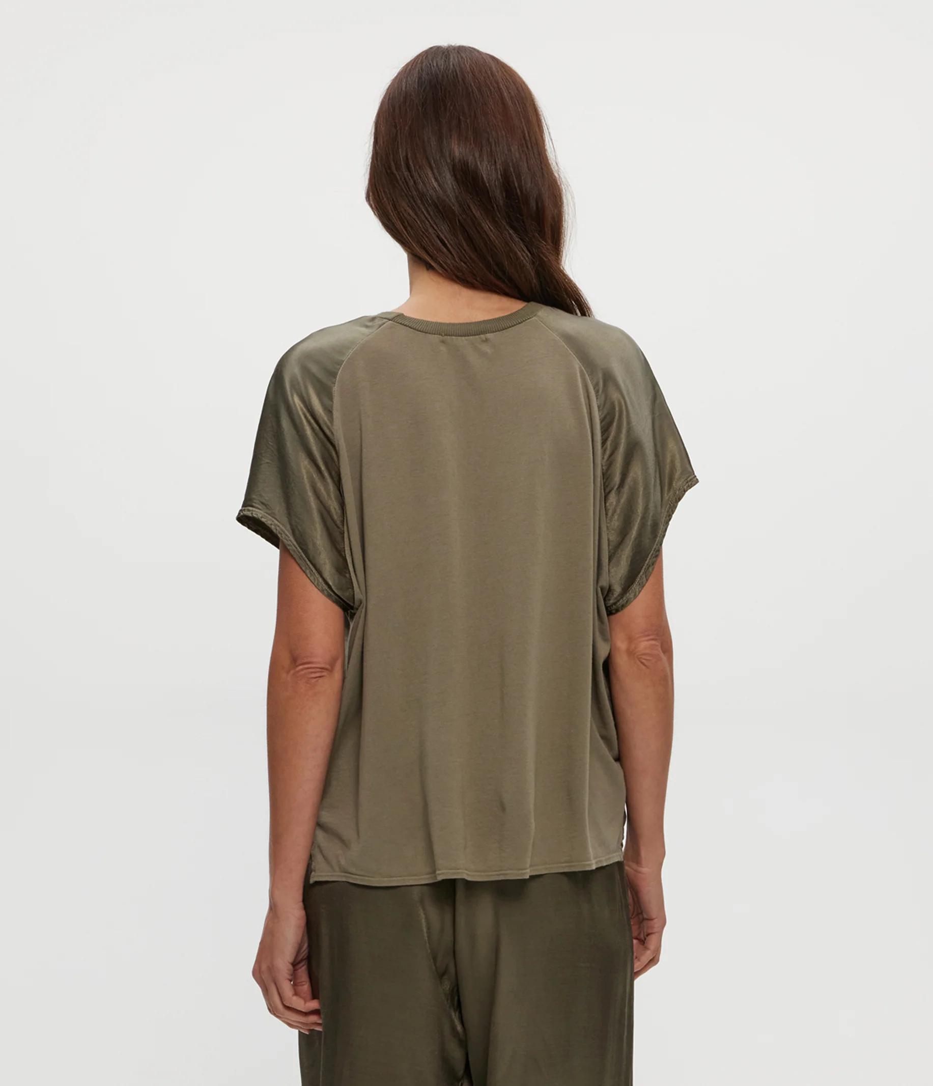 Flow Satin Tee - Image 33