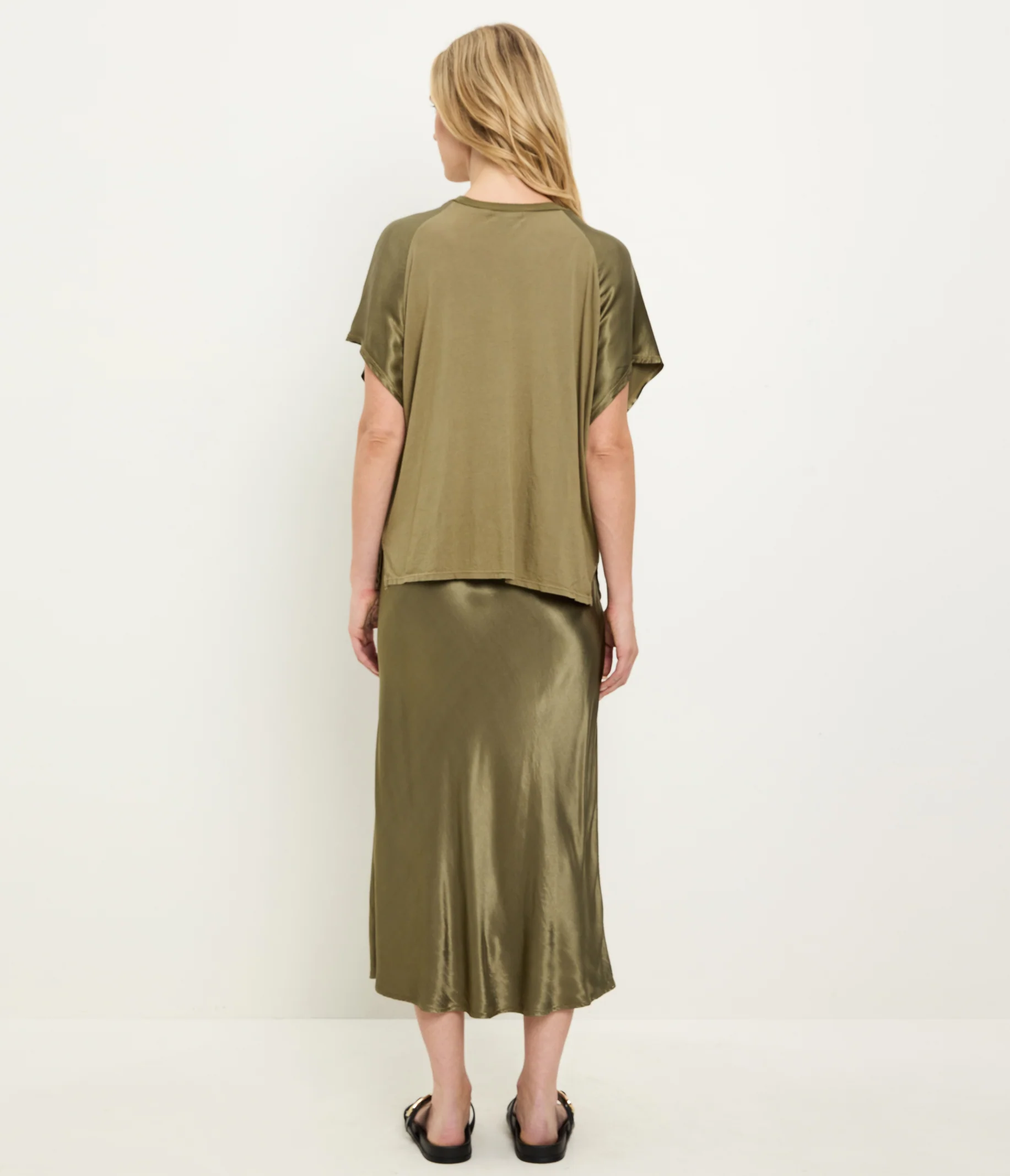Flow Satin Tee - Image 5