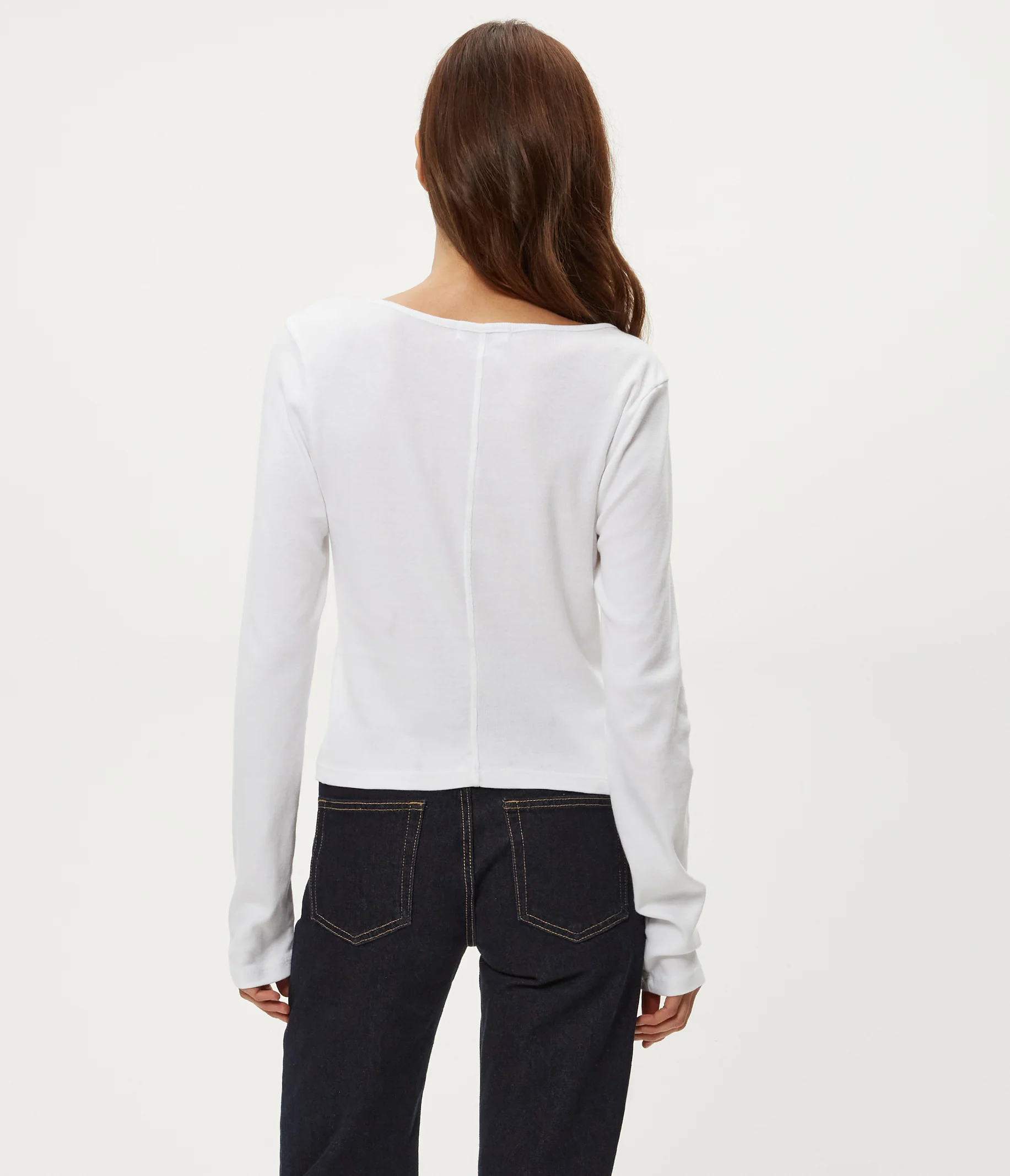 Lizzie V-Neck Long Sleeve Tee - Image 12