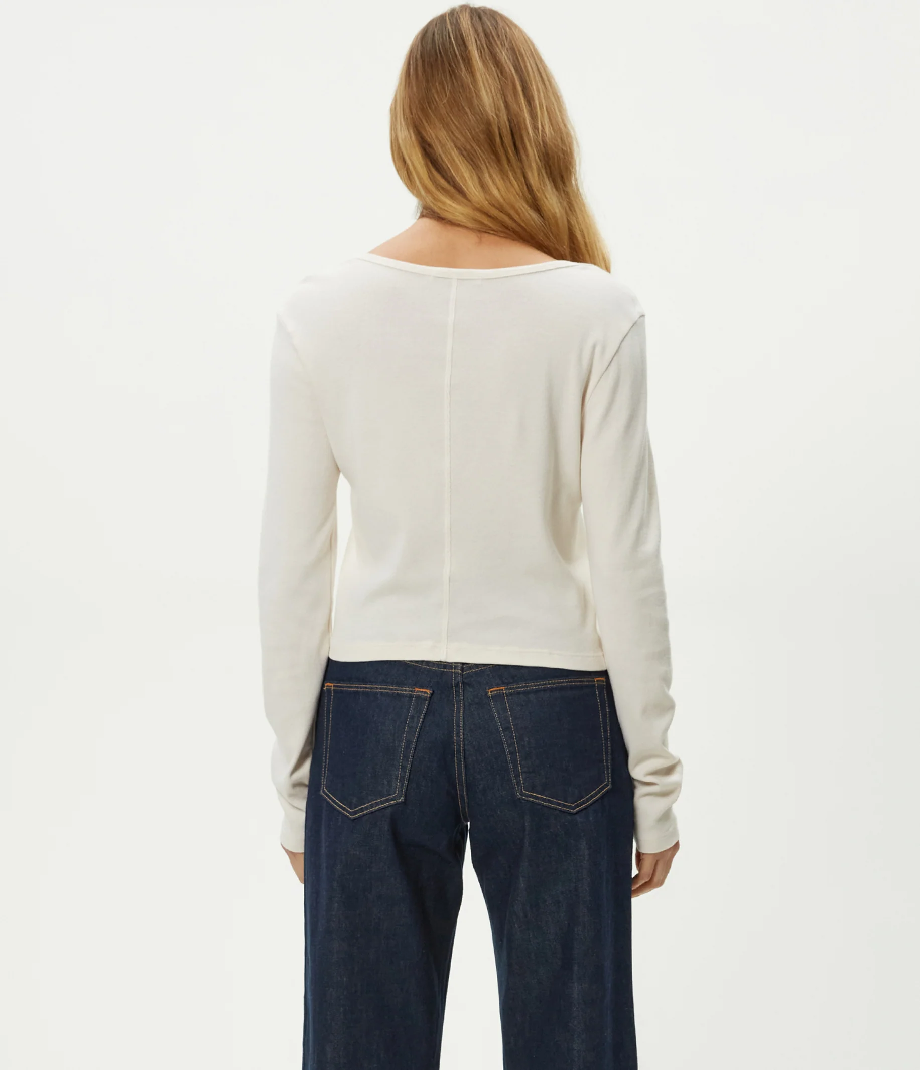 Lizzie V-Neck Long Sleeve Tee - Image 16