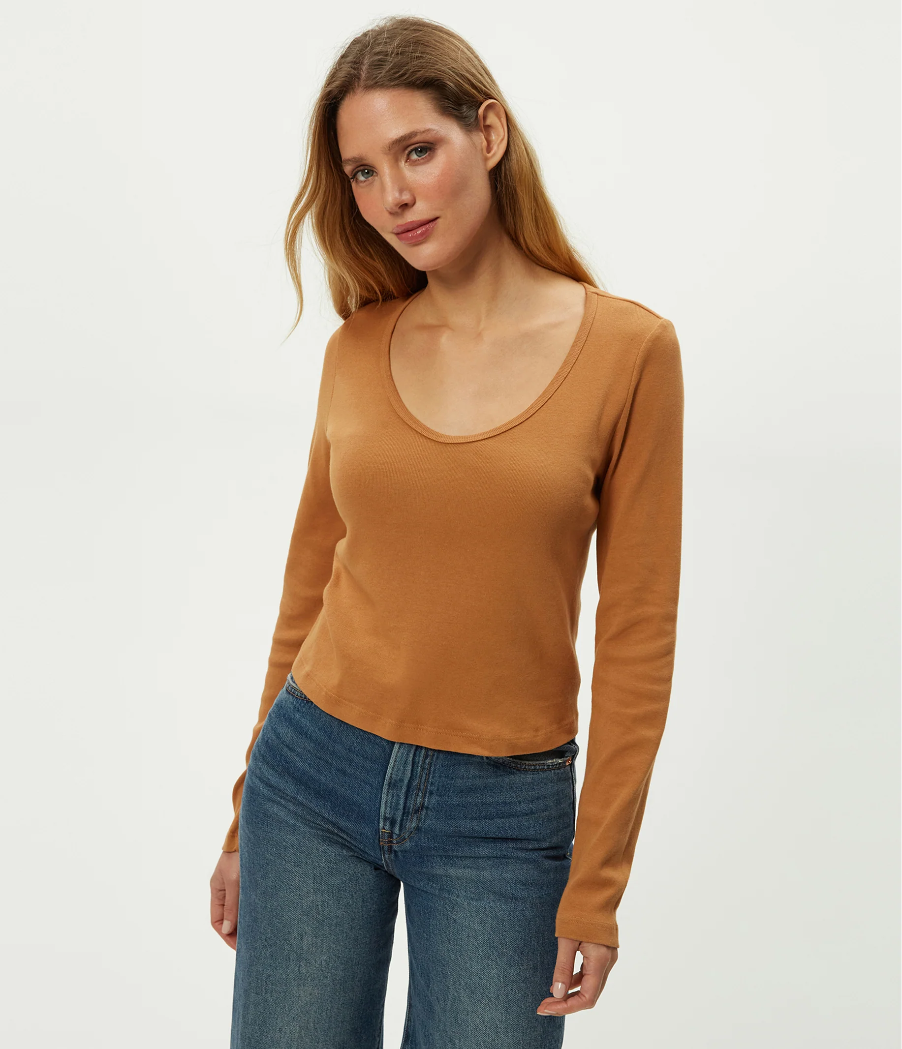 Lizzie V-Neck Long Sleeve Tee - Image 17