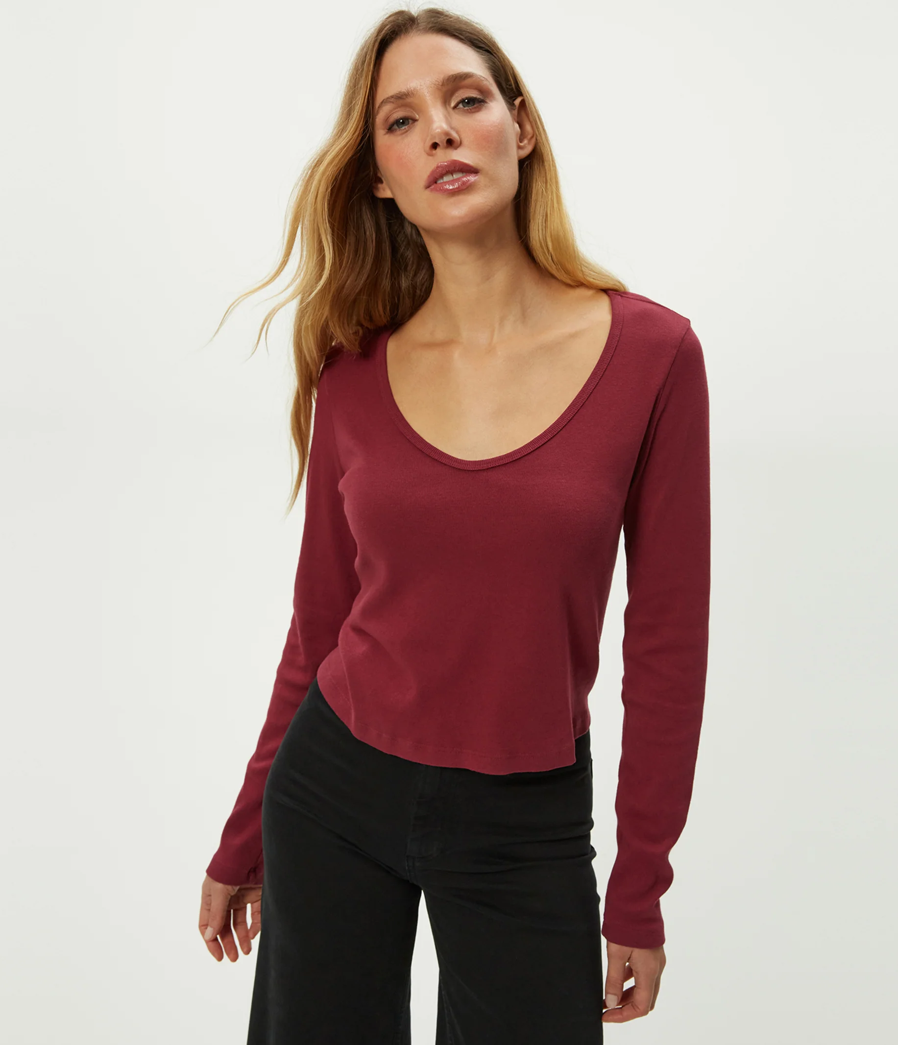 Lizzie V-Neck Long Sleeve Tee - Image 21