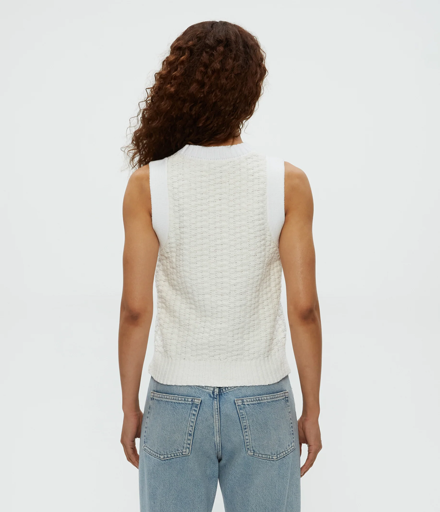 Sia Sleeveless Sweater - Image 4