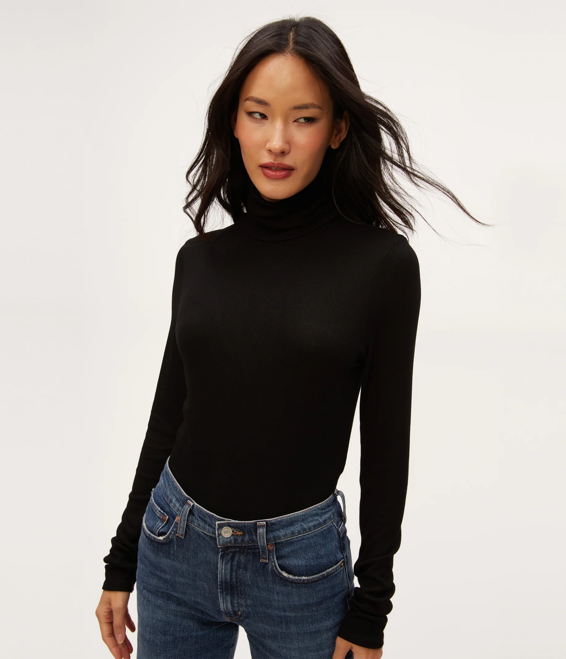 Tara Crop Turtleneck - Image 9